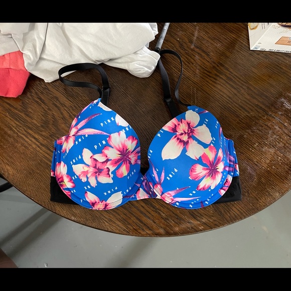 Victoria Secret PINK bra - Picture 1 of 3